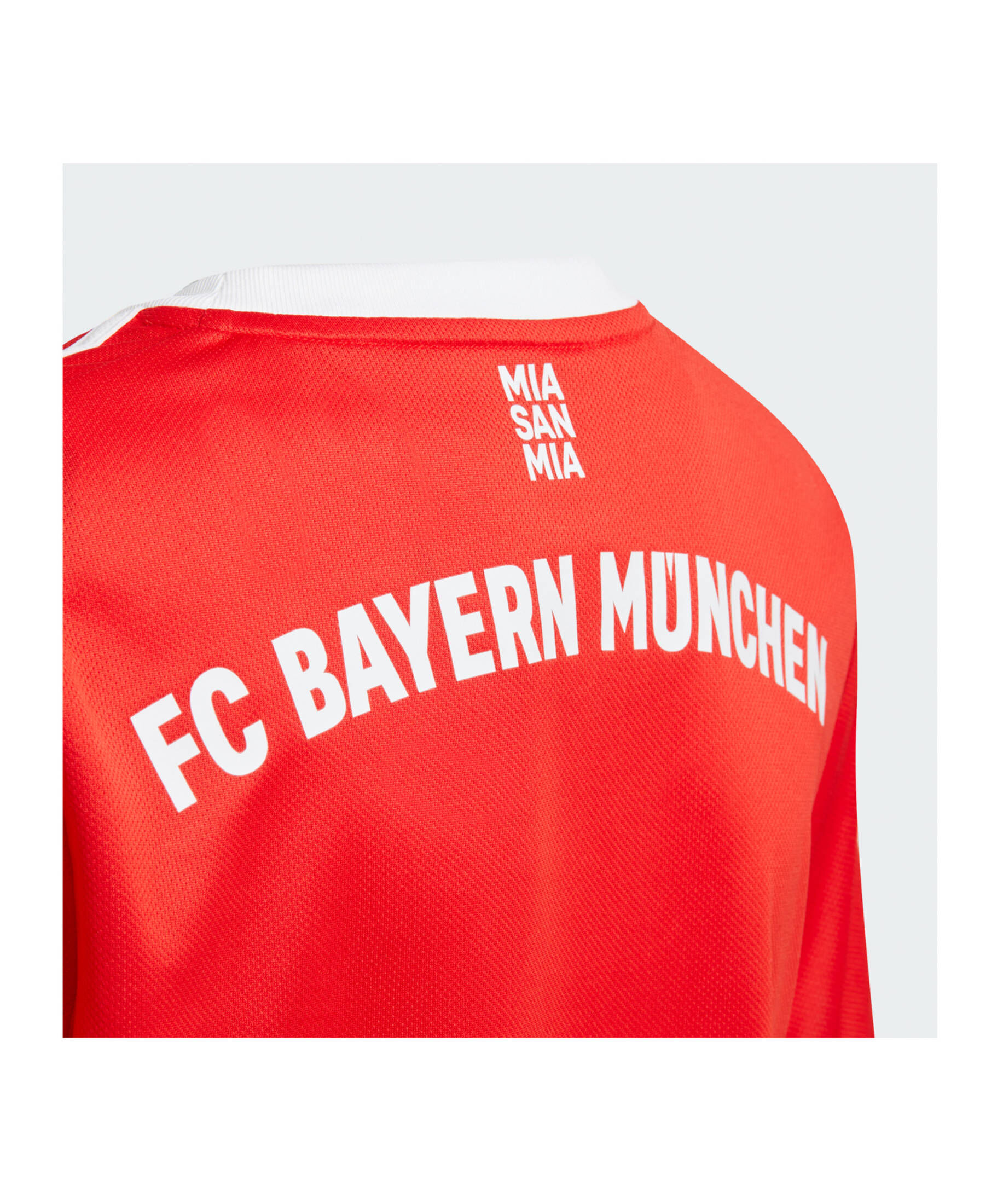 Wandtattoo Fußballtrikot Personalisierbar Name Nummer Farbe