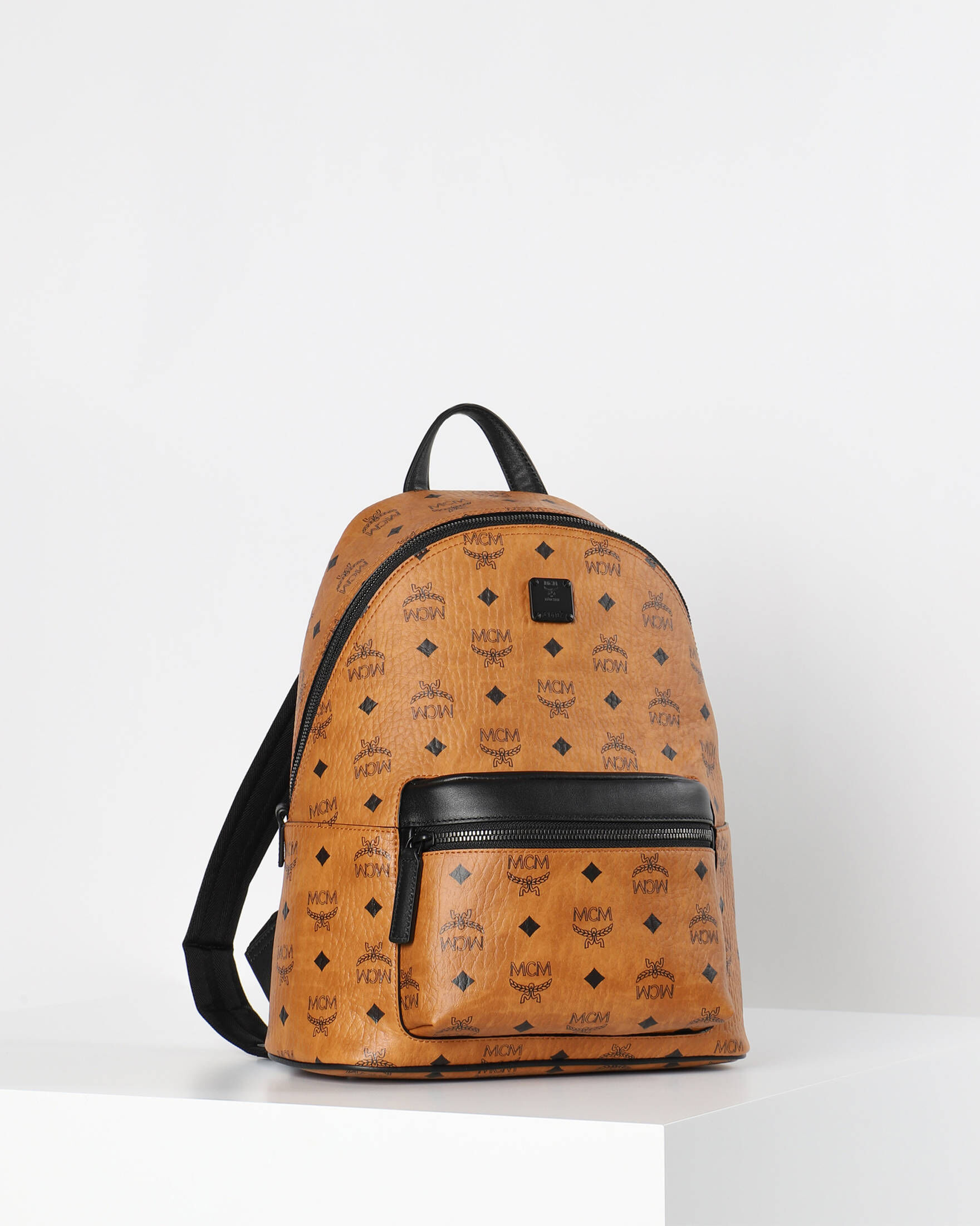 MCM Damen und Herren Rucksack STARK BACKPACK SMALL kaufen engelhorn