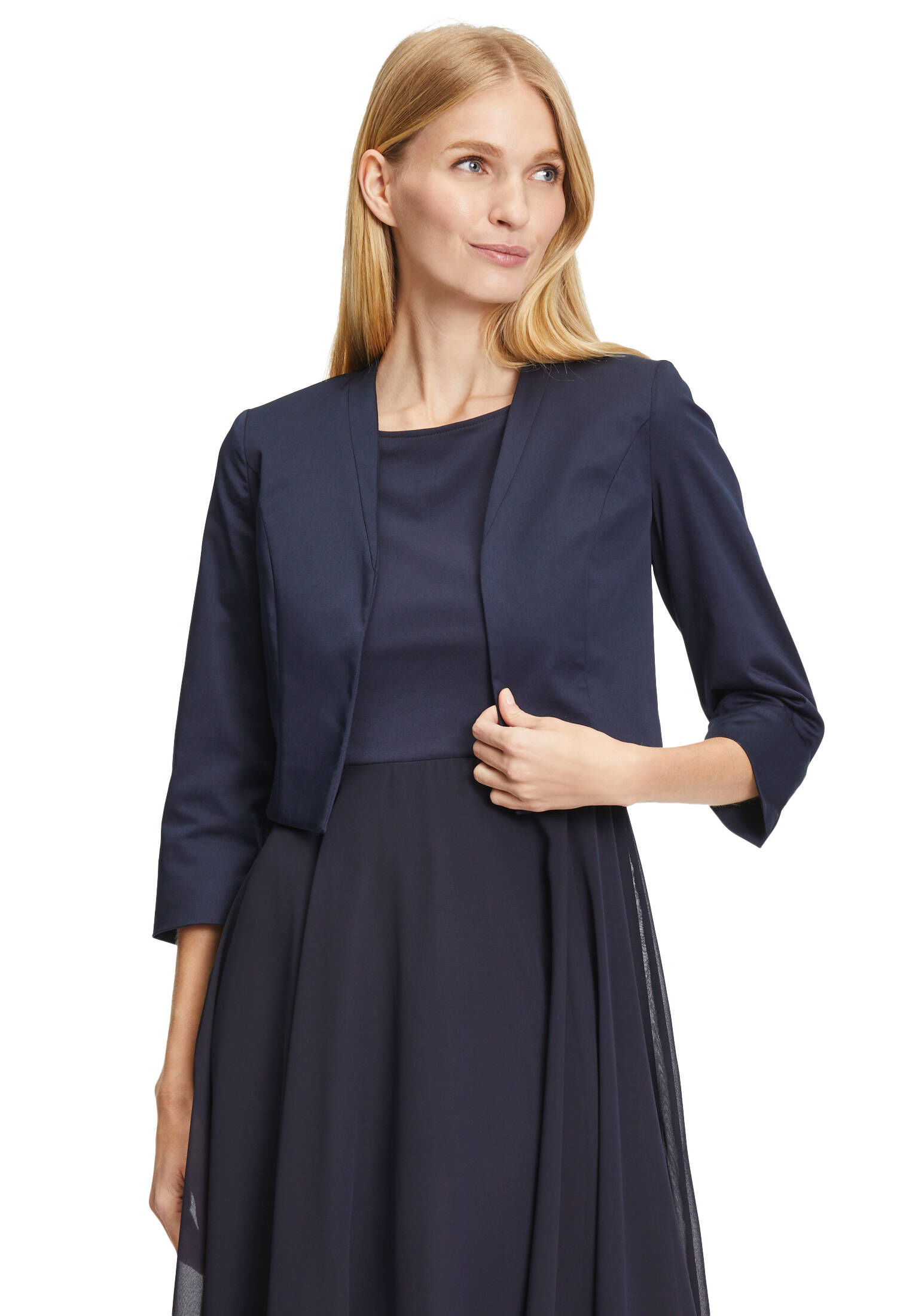 Vera Mont Damen Bolero 0037/4808 – Kurzärmlige Stretchjacke In Schwarz, Größe 42