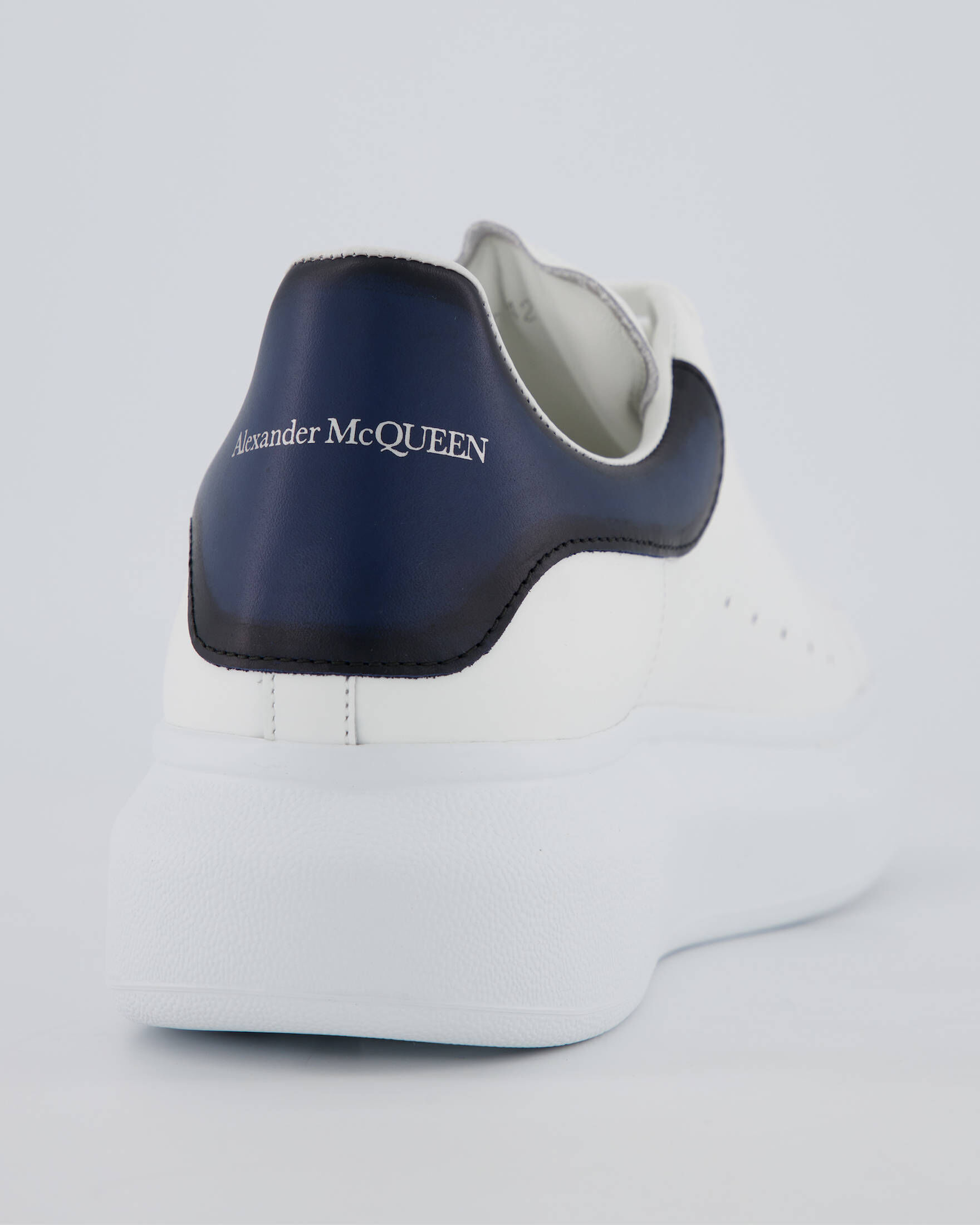 Alexander McQueen Herren Sneaker Gr.43 weiß/schwarz NEU in Hannover -  Ricklingen | eBay Kleinanzeigen ist jetzt Kleinanzeigen