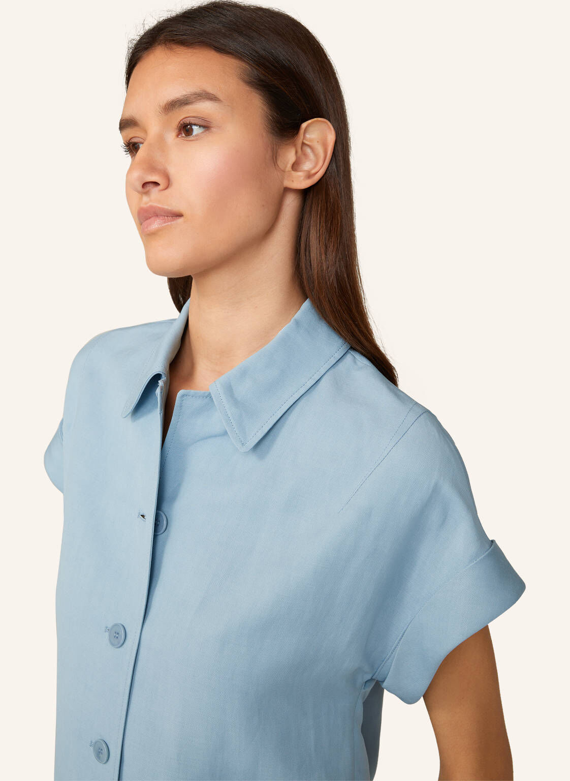 Damen Bluse Mit Dekorativem Cut-Out – Leichte, Fließende Qualität Für Lässigen Chic