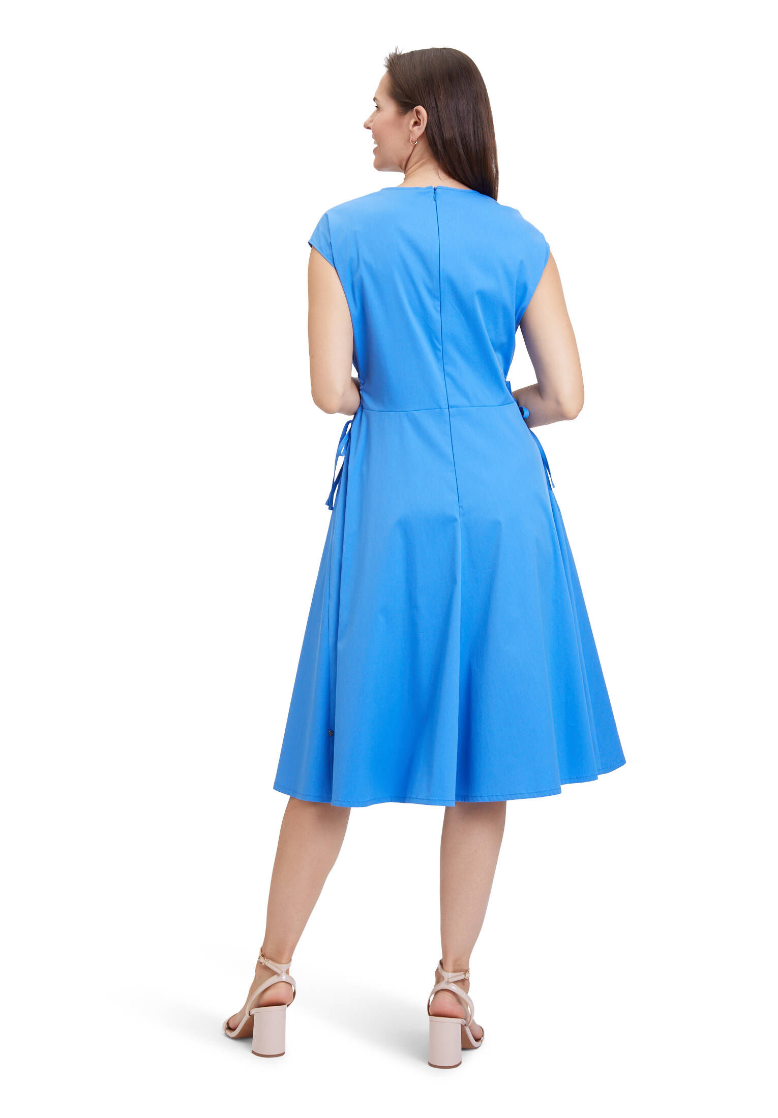 Sommerkleid Mit Cut Outs