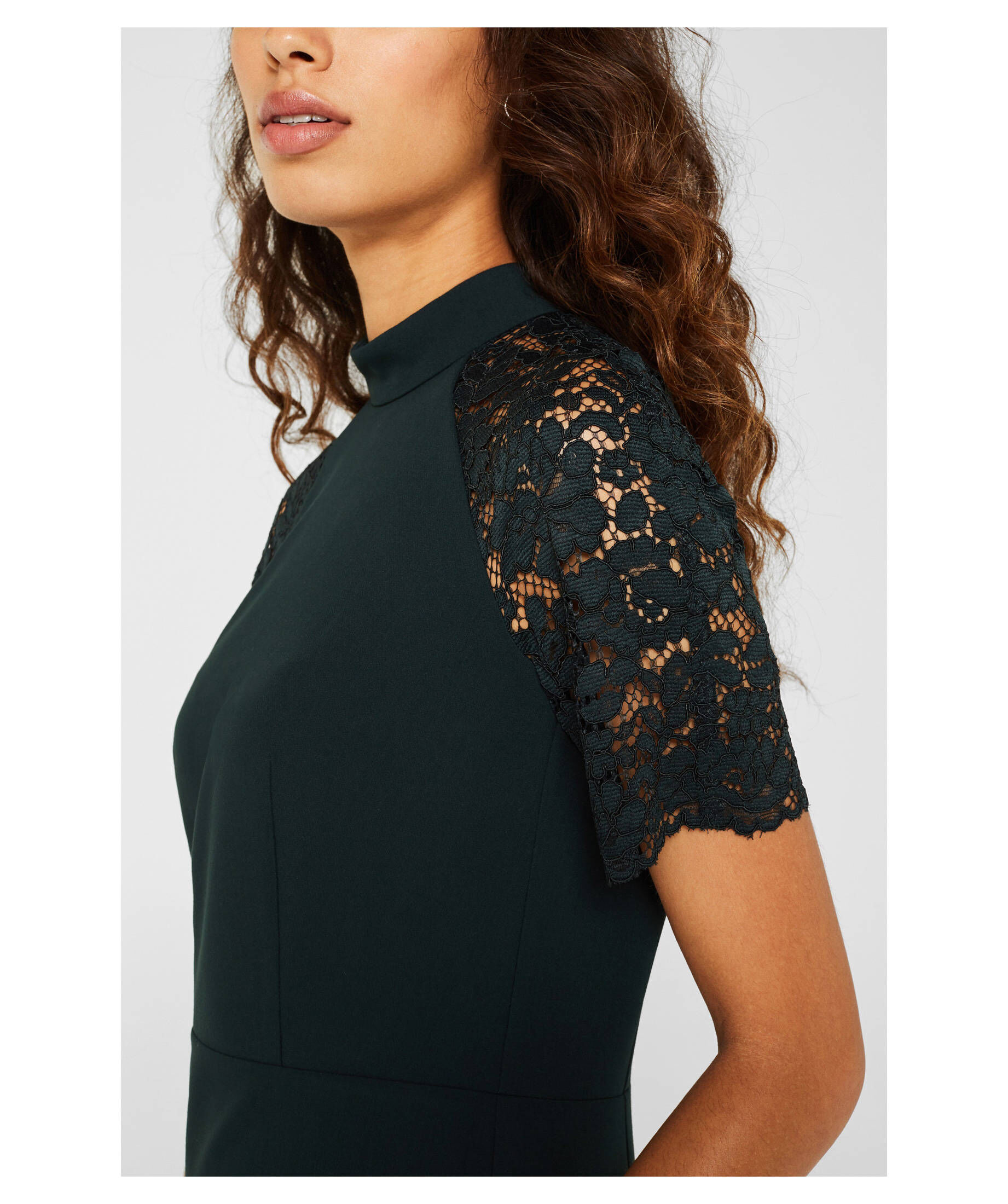 ESPRIT Damen Kleid Aus Denim – Mit Gürtelschlaufen, Knopf & Frontreißer – Aus Recycelter Baumwolle – Lässiger Style