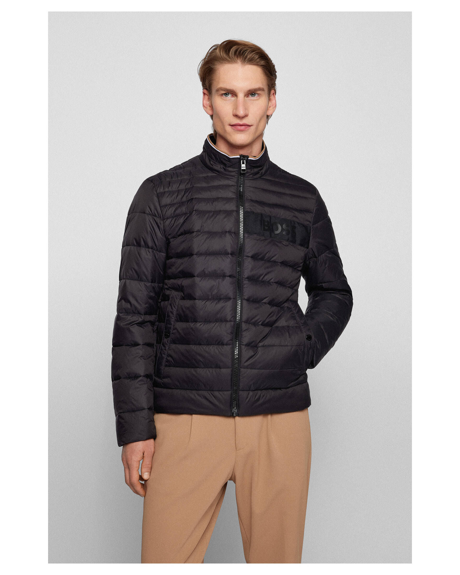 Stilvolle Boss Steppjacke Herren Bild