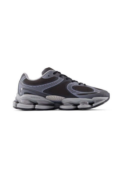 New Balance Herren Sneaker 2000