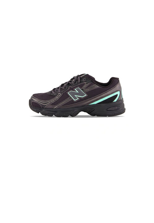 New Balance Sneaker 740