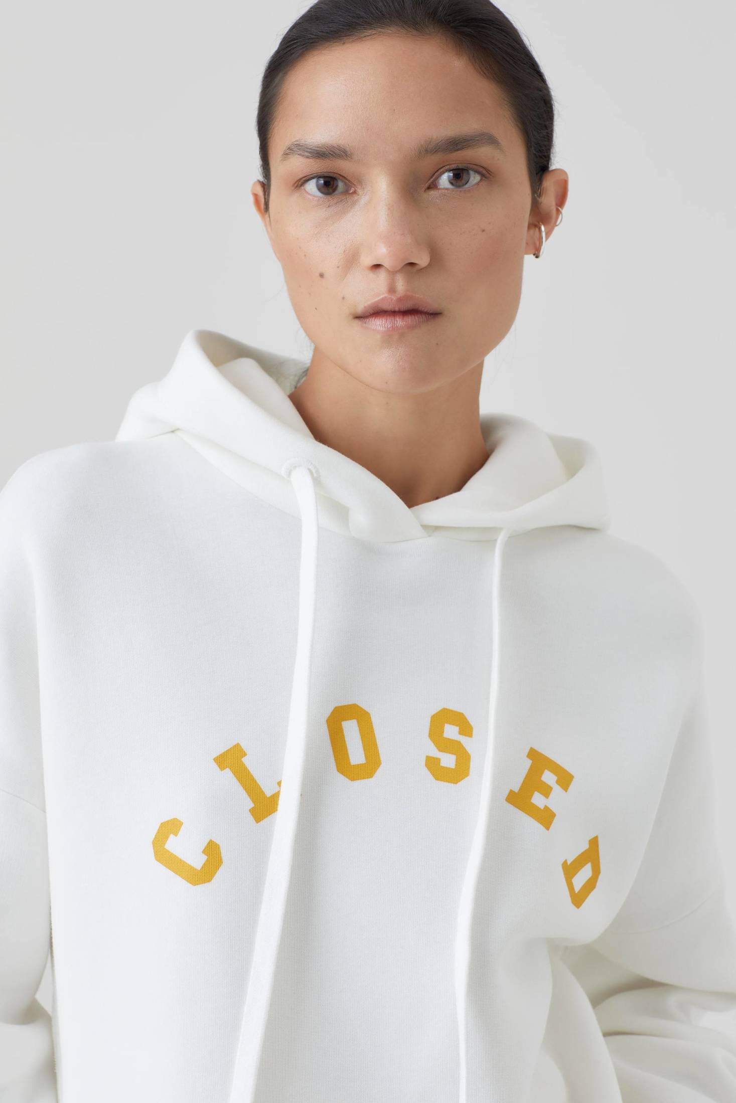 closed kapuzenpullover damen